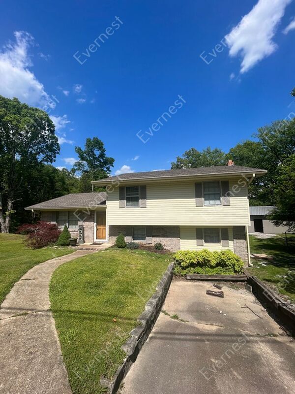 Photo - 375 Lawrence Dr