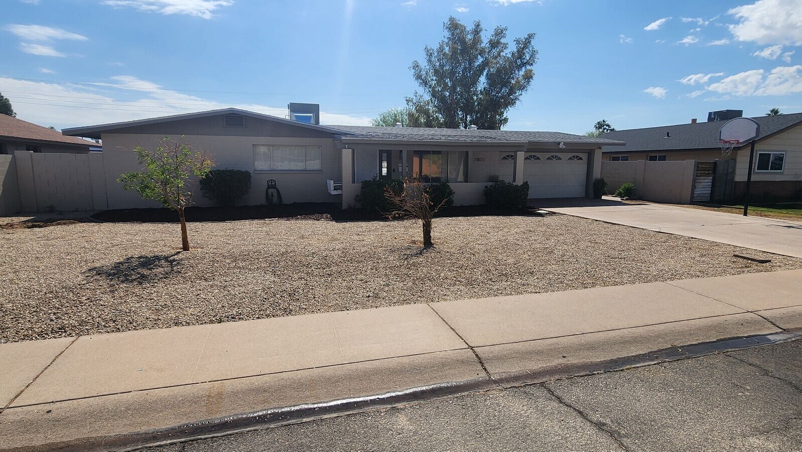 Photo - GORGEOUS 3Bed/2Bath Home w/Pool in NORTH GLEN SQUARE