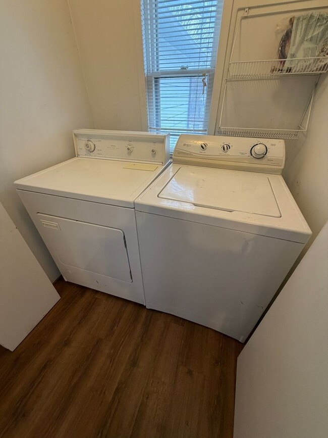 Photo - Spacious 4-Bedroom Home – Great Value in Des Moines!