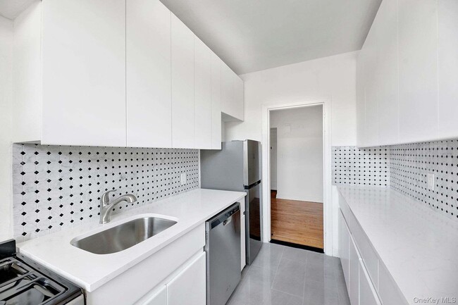 Photo - 1 Ash Pl Unit 2L