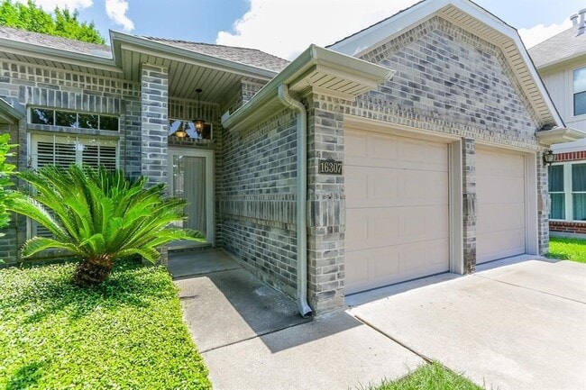 Photo - 16307 Cobble Springs Ct House
