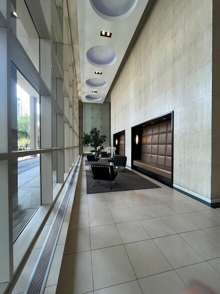 Photo - 5320 N Sheridan Rd Unit 1210
