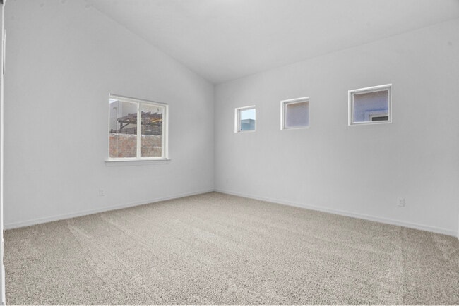 Photo - 608 Cedarwood Ave