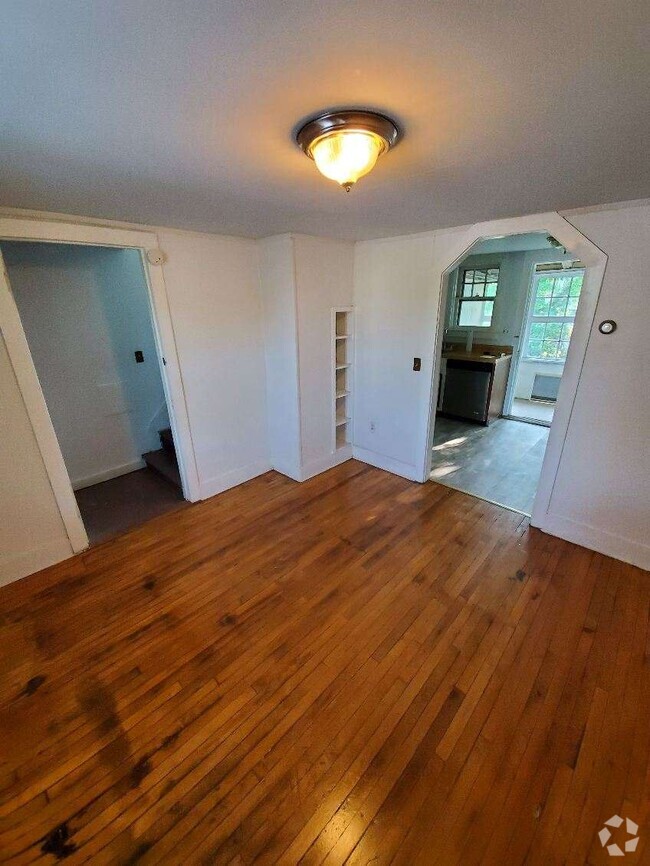Building Photo - 30 Franklin St Unit 1 Rental