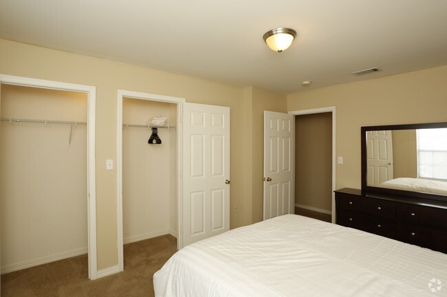 2BR, 2BA