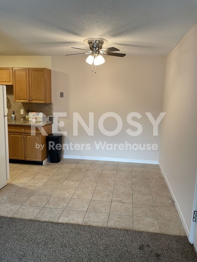 1464 Hawks Nest Ct