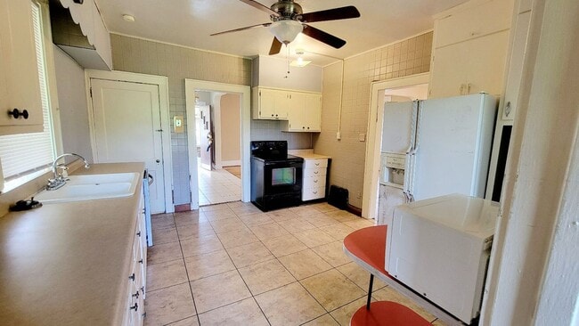 Photo - 305 Lyndhurst St Unit 305A