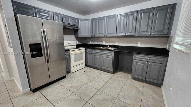 14084 NE 2nd Ave Unit 14084