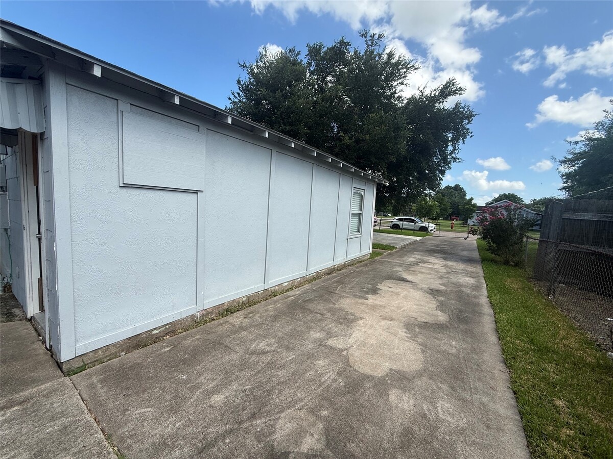 Photo - 1321 Taylor Ave