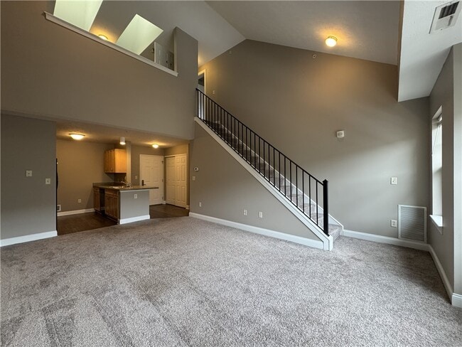 Photo - 270 Exchange Blvd