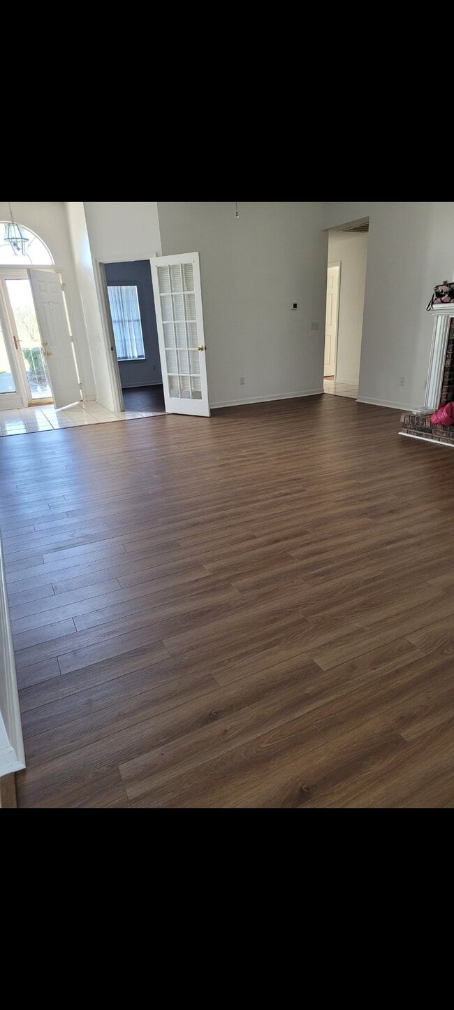 Photo - 12331 Country Club Dr