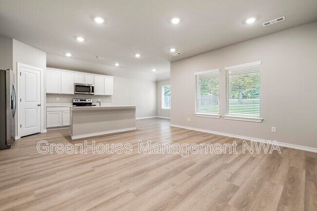 Photo - 2401 N Heritage Ranch Dr