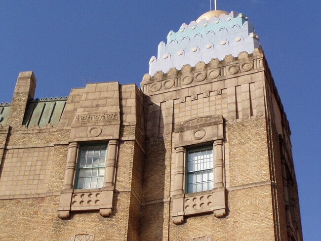 View looking up from the Crockett Street Bridge