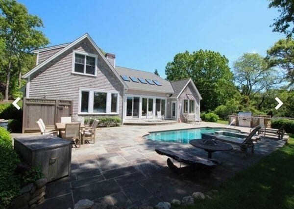 385 Barnes Rd