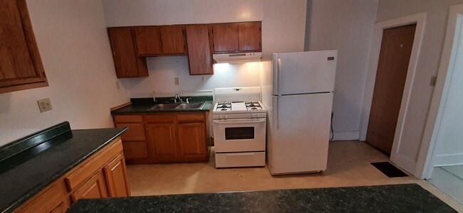Photo - 321-321.5-3215 Hillview Pl Unit 321.5