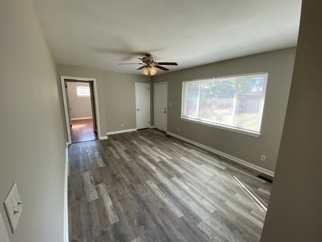 Photo - 1261 Northern Hills Rd