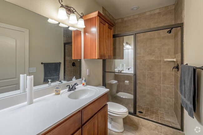 4BR, 3BA - 1,974 SF - Primary Bathroom