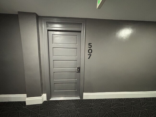 306 W Franklin