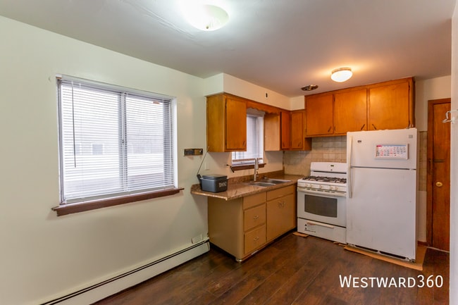 Photo - 8745 S Cottage Grove Ave Unit 2B
