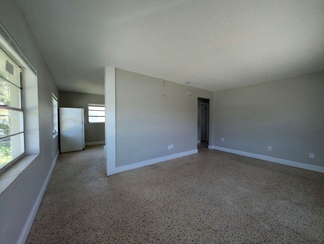 Photo - Well maintained 2 bedroom 1 bath rental available in Pine Castle!!