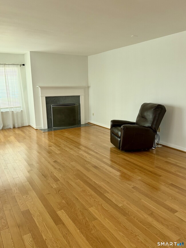 85 Harbour Close Unit 85