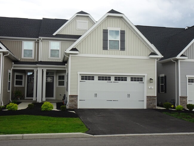 Building Photo - 185 Sandstone Cir Rental