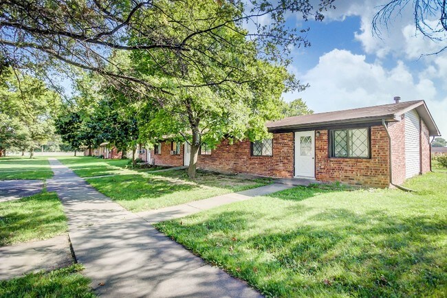 Two bedrooms, one story - OAK TERRACE APARTMENTS