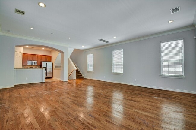 Building Photo - 3 Story home in private gated community!