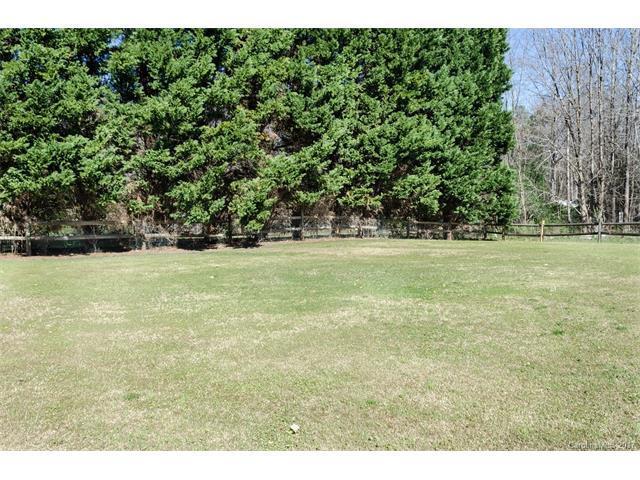 Photo - "Charming 4-Bedroom Retreat in Gastonia with Granite Touches & Gleaming Hardwoods!"