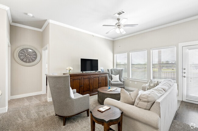 The Venice 2BR, 2BA - 1,093SF - Living Room