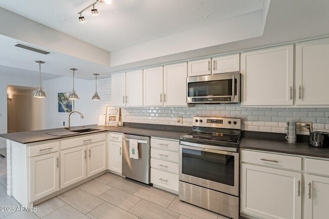Photo - 1011 N Cherry