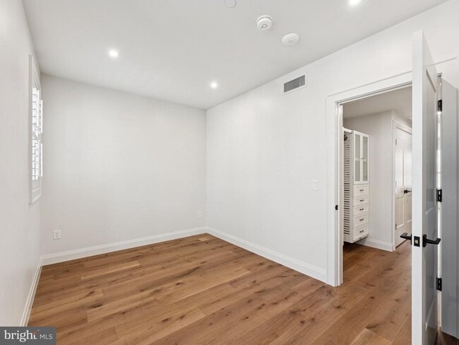 Photo - 1508 21st St NW Unit 1