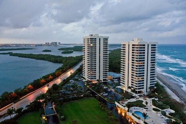 Building Photo - 5540 N Ocean Dr Unit 8c Rental