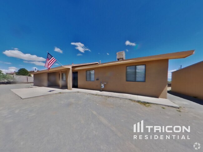 Building Photo - 660 Breech Dr Rental