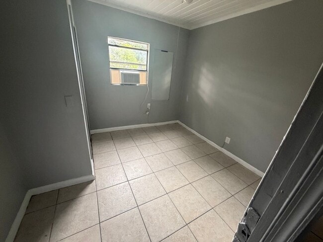 Photo - 1324 44th St Unit B