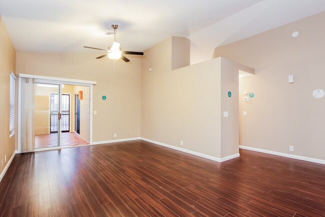 Photo - 19415 N 77th Ave