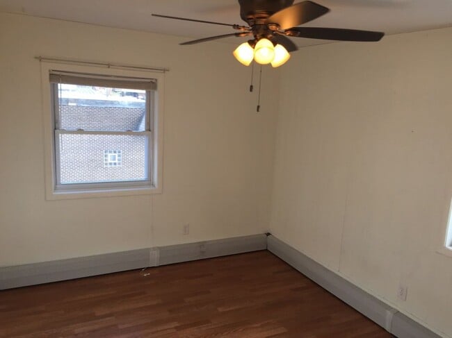 Photo - 564 W State Rte 22