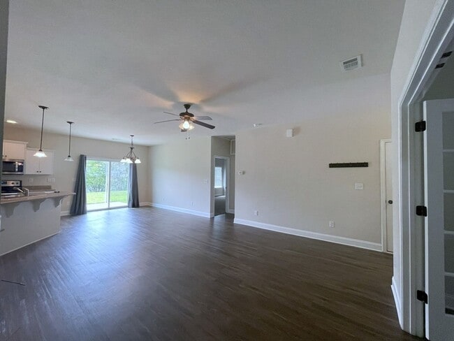 Photo - 111 Willow Dr