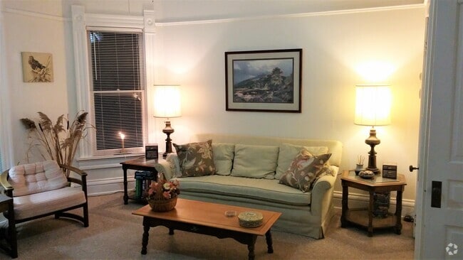 Building Photo - 18415 Hoffman Ave Unit #1 Rental
