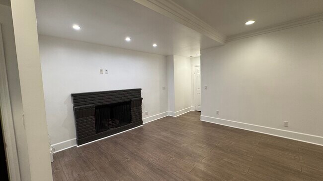 Photo - 16900 Marlin Pl