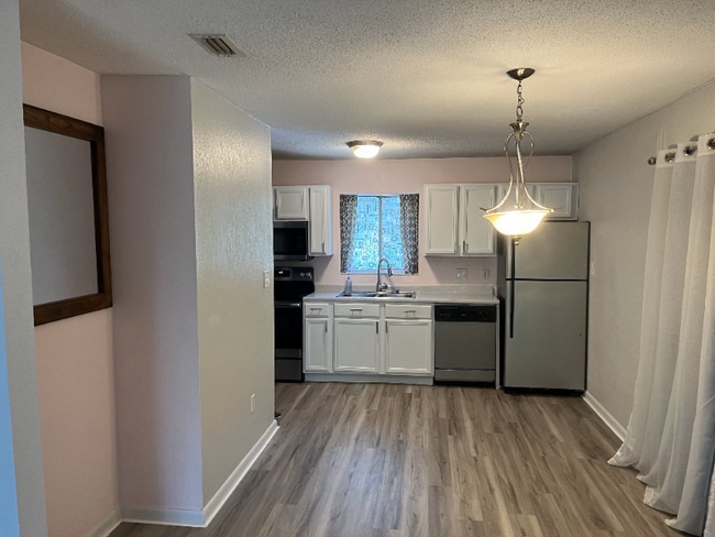 Building Photo - 507 NW 39th Rd Rental