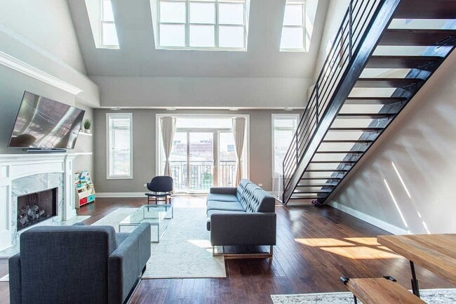 Photo - 1845 S State St Unit 4