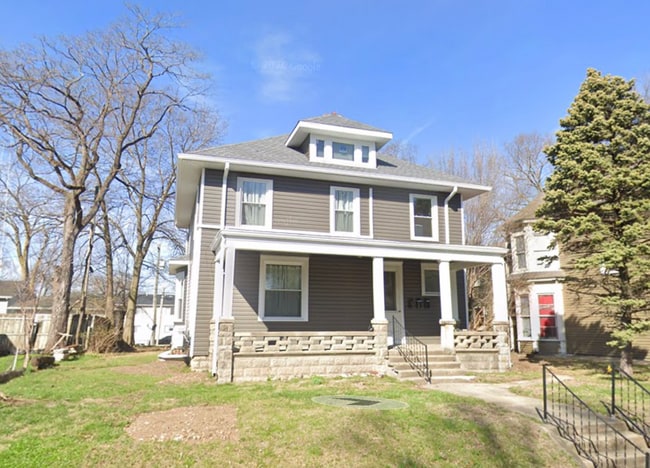 Building Photo - OM-910 N 9th Street Unit 3