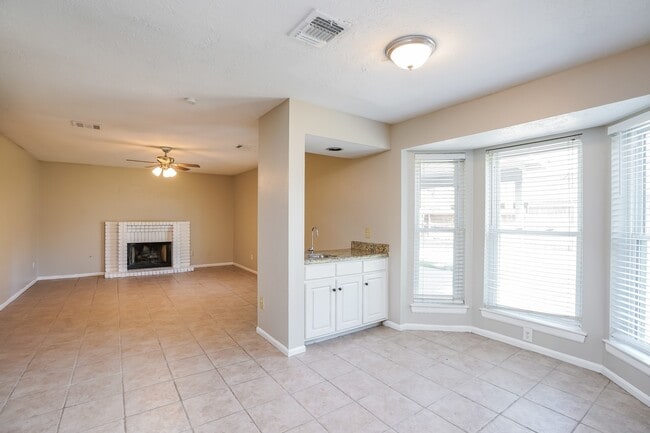 Photo - 7834 Sunny Ridge Dr