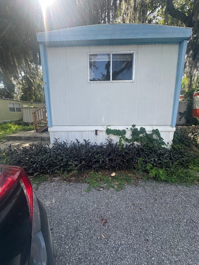 4 Oleander Cir