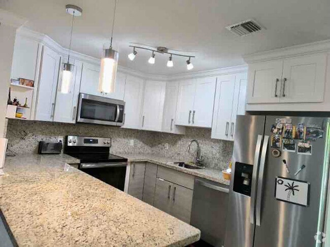 Building Photo - 4141 NW 114th Ave Rental