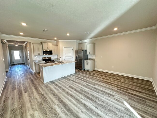 Photo - 146 Millet Ave