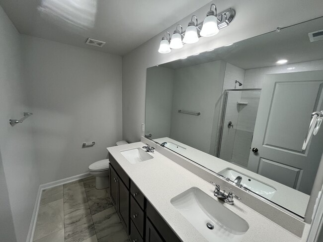 Photo - 922 Lampton Ct