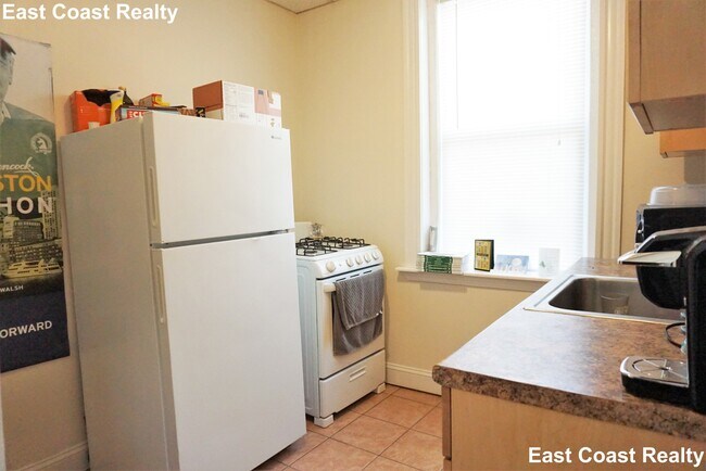 76 Gordon St Unit 1