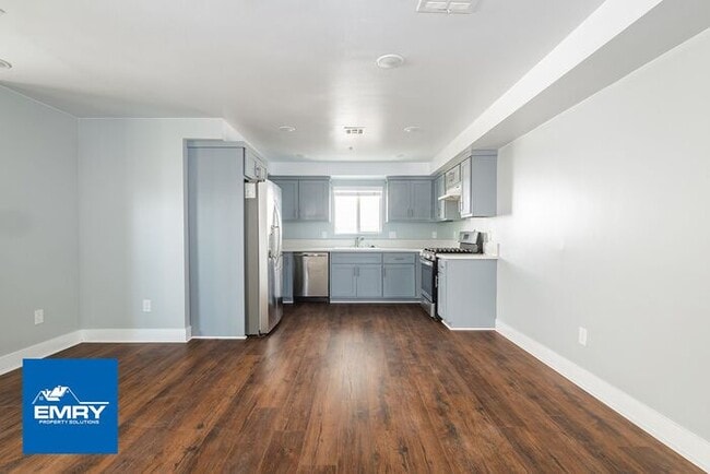 Photo - Gorgeous 3 Bd 2 Ba Duplex for Rent!